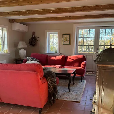 Vila Secluded In Idyllic Surroundings *