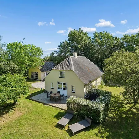 Villa Secluded In Idyllic Surroundings *